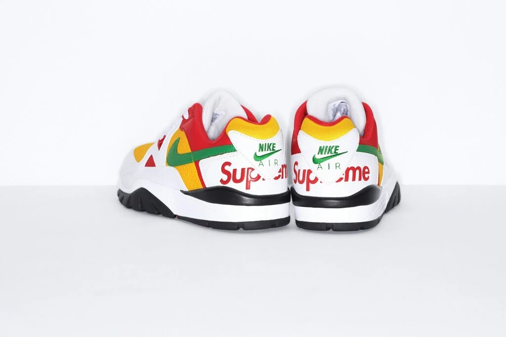 Supreme Nike Cross Trainer Low Dead Stock
