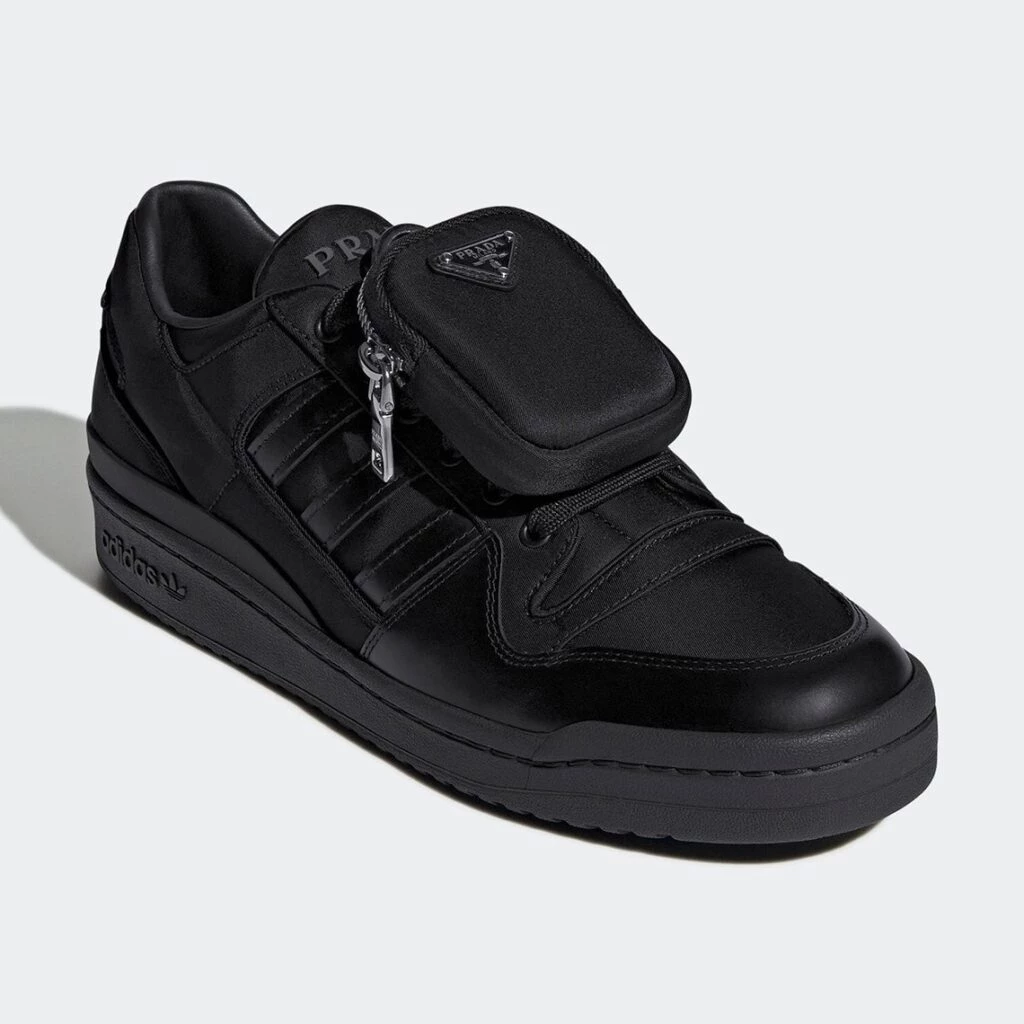 Prada adidas Forum Low Triple Black GY7043 | Dead Stock