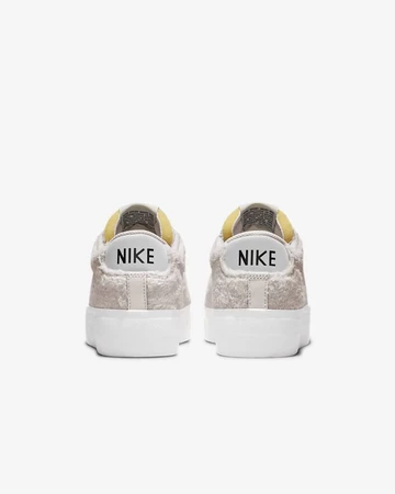 Nike Blazer Low Platform Light Bone