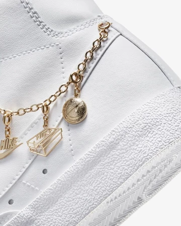 Nike Blazer Mid mit Gold Kette Lucky Charms