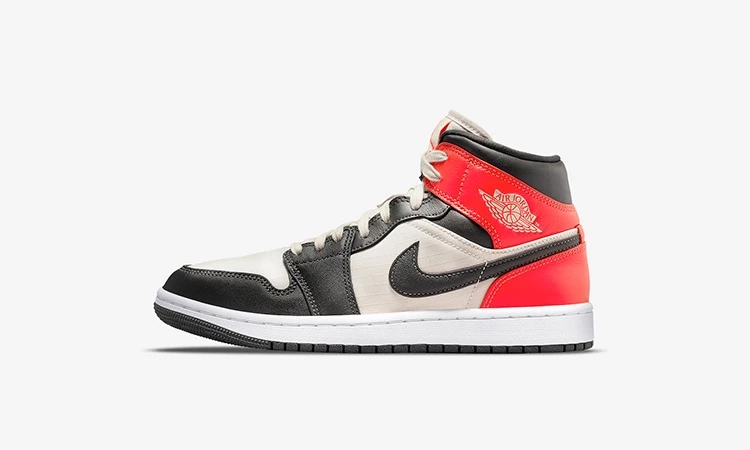 Jordan 1 Mid Light Newsprint