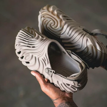 Salehe Bembury x Crocs Pollex Clog Menemsha