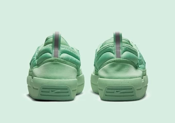 Nike Offline Pack Enamel Green