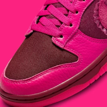 Nike Dunk Low Valentines Day