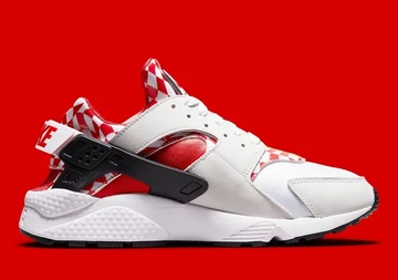 Air Huarache Liverpool FC Official Pictures