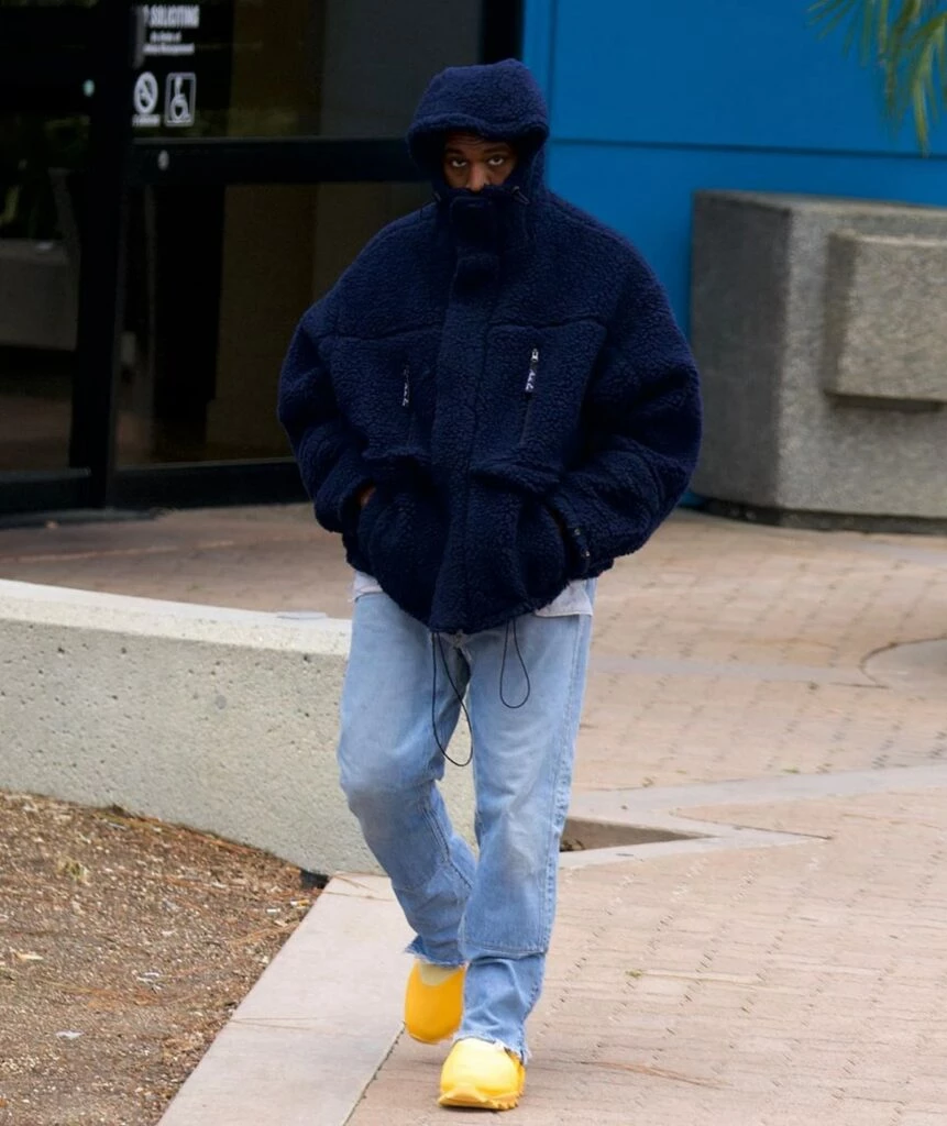adidas Yeezy Knit Runner Boot Sulfur GY1824 | Dead Stock