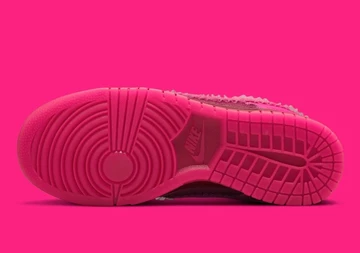 Nike Dunk Low Valentines Day 2022