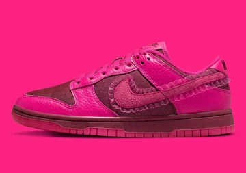 Nike Dunk Low Valentines Day