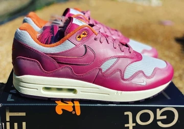 Patta x Nike Air Max 1 Night Maroon