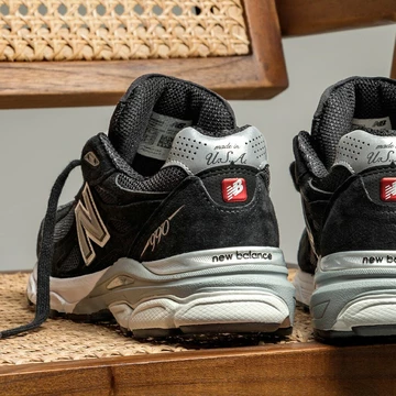 New Balance 990V3 Black Made in USA