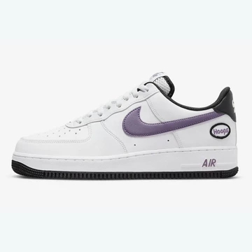 Der Air Force 1 Hoops kommt in zwei Colourways