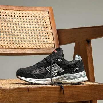 New Balance 990V3 Black Made in USA