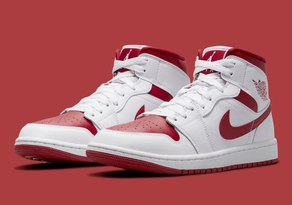Mid Reverse 2021 Air Jordans Aj1 Mid Reverse Chicago