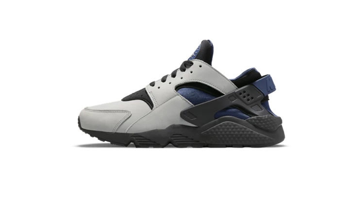 Nike Air Huarache LE Midnight Navy Dead Stock