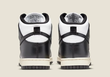 Nike Dunk High Vintage Panda