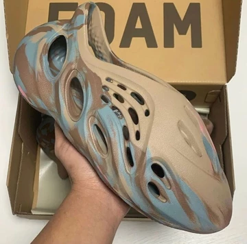 Yeezy Foam Runner MX Sand Grey