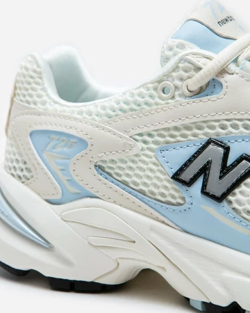 Naked Copenhagen New Balance 725