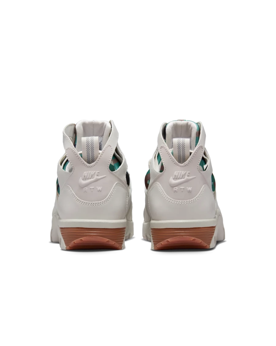 Corteiz x Nike Air Trainer Huarache Light Bone FQ8793-002 Dead Stock