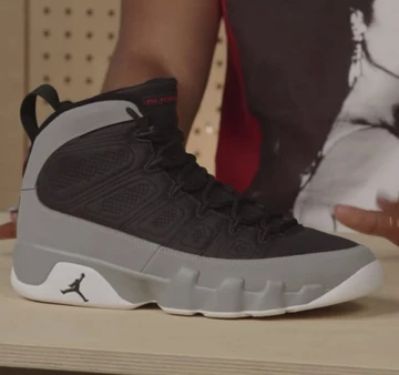 Jordan 9 Particle Grey