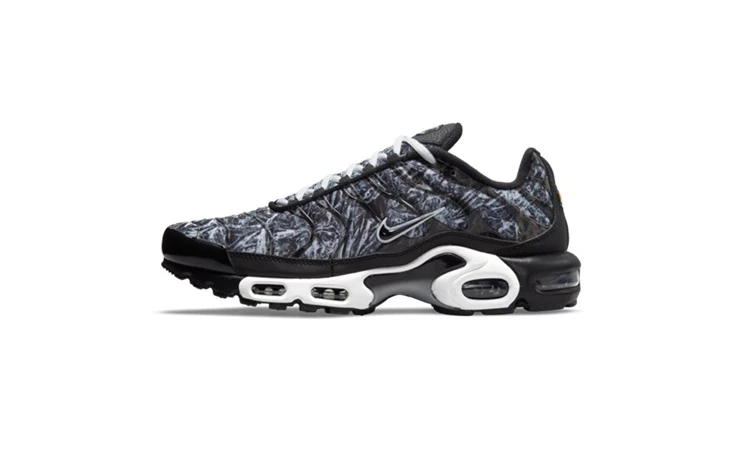 Black camo tennis shoes online