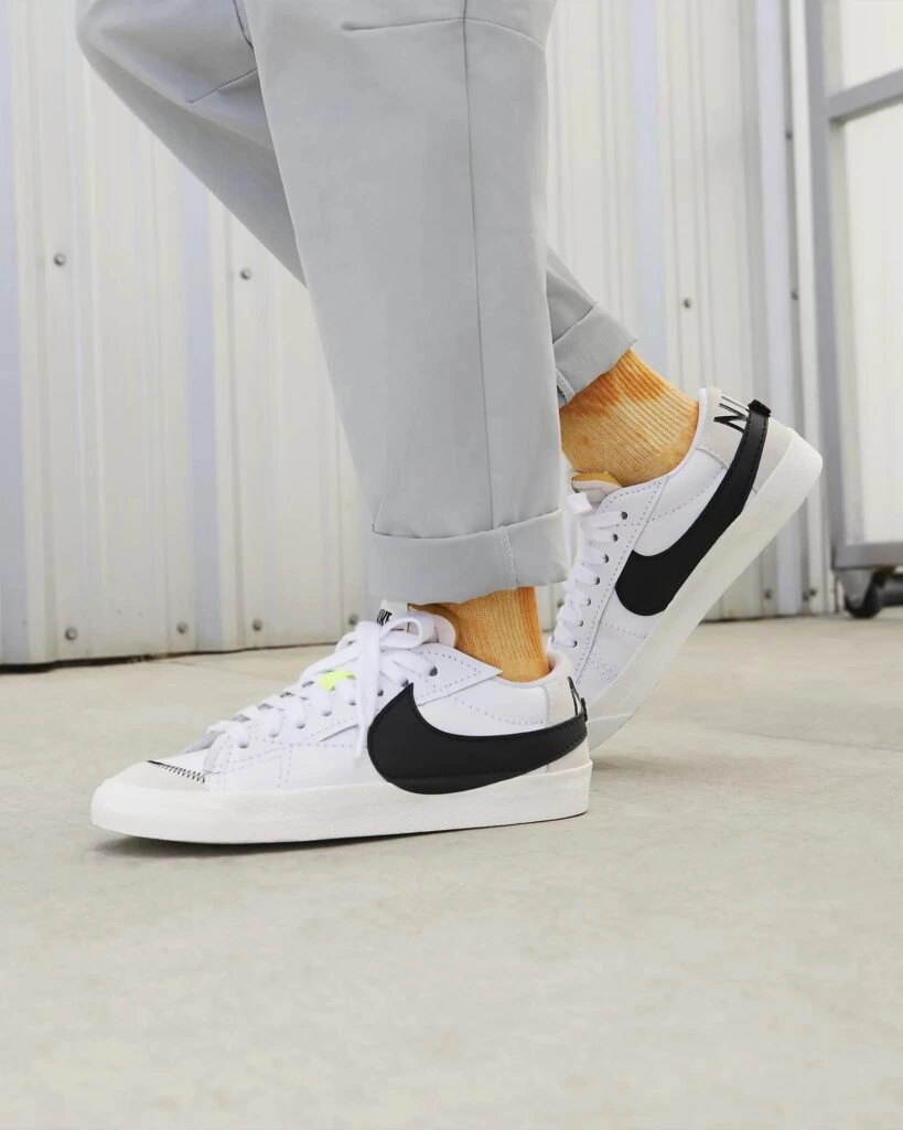 Nike Blazer Low Jumbo White Black DN2158-101 Dead Stock