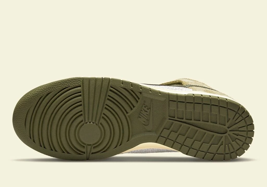 Nike Dunk High Re-Raw DO6713-300 | Dead Stock
