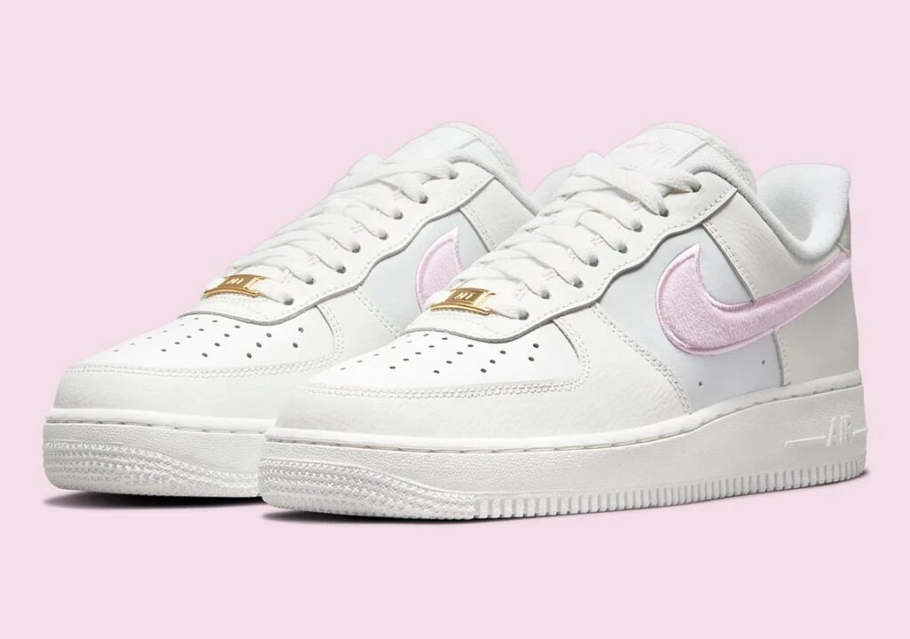 Air Force 1 Pink Velvet DQ0826 100 Dead Stock