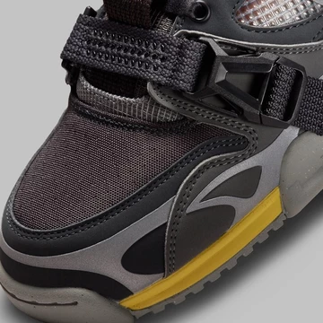 Nike Air Trainer Utility Dark Smoke Grey