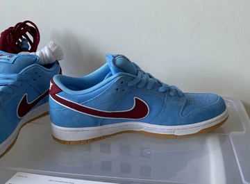 Nike SB Dunk Phillies