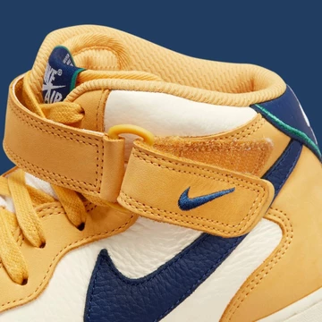 Air Force 1 Mid Paris