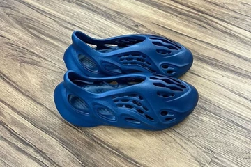 adidas Yeezy Foam Runner Navy