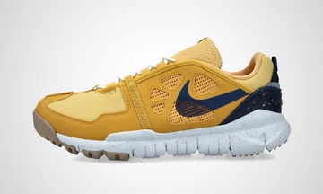 Nike Free Terra Vista Next Nature Goldtone
