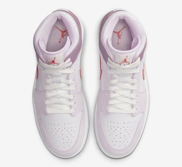 Nike Air Jordan 1 Mid Valentines Day