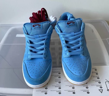 Erstes Sample vom Nike SB Dunk Phillies aufgetaucht