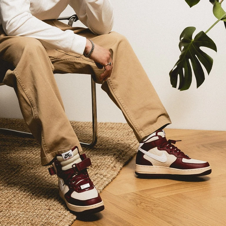 Air Force 1 Mid London DO7045-600 | Dead Stock