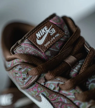 Nike SB Dunk Low Paisley Brown