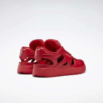 Maison Margiela Reebok Classic Leather DQ Low Red
