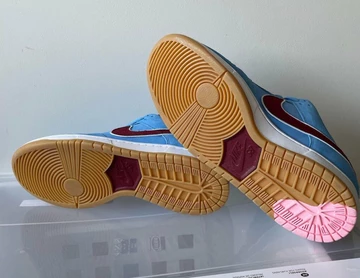 Erstes Sample vom Nike SB Dunk Phillies aufgetaucht