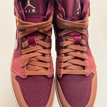 Air Jordan 1 Mid Africa