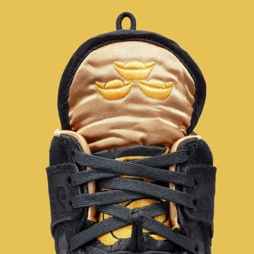 Nike Dunk High Year of the Tiger