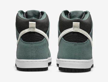 Nike SB Dunk High Green Suede