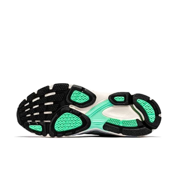 Overkill adidas Spiritain 2000 Crystal White Sohle