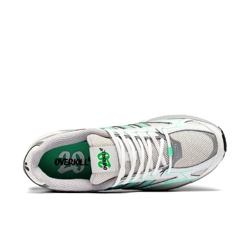 Overkill adidas Spiritain 2000 Crystal White von Oben nach rehcts gerichtet