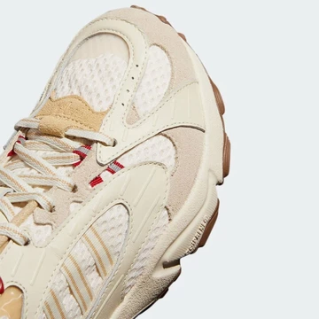 Ivy Park adidas Savage V4 IVY HEART