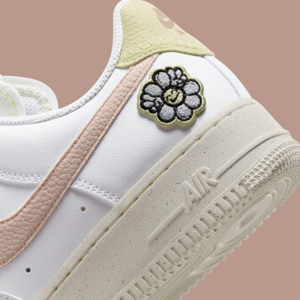 Air Force Low Sunflower DJ6377-100 Dead Stock