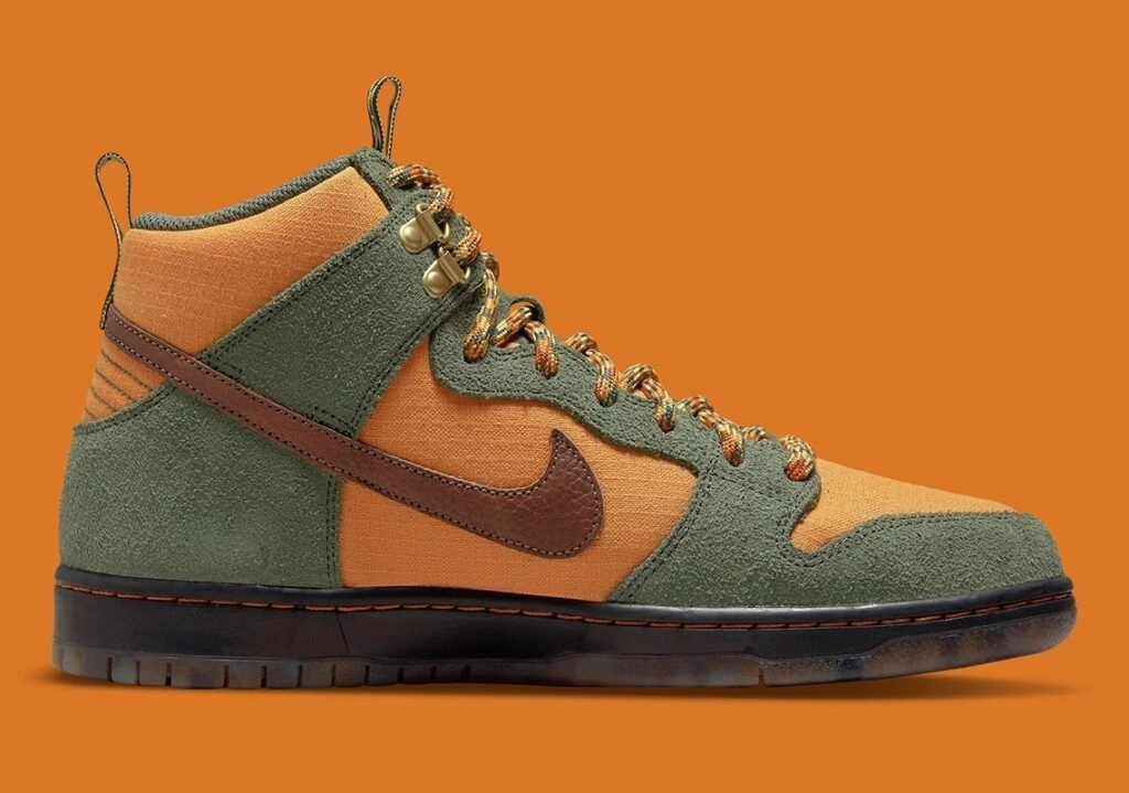 Passport Nike SB Dunk High Workboots DO6119-300 | Dead Stock