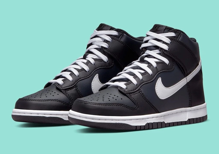 nike-dunk-high-gs-black-white-