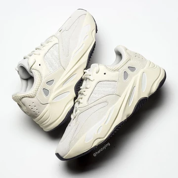 adidas Yeezy Boost 700 Analog