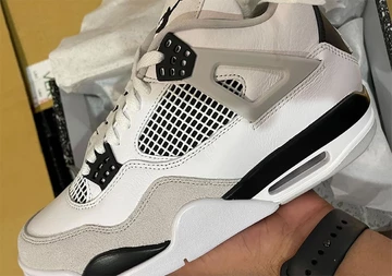 Air Jordan 4 Military Black - erste Bilder