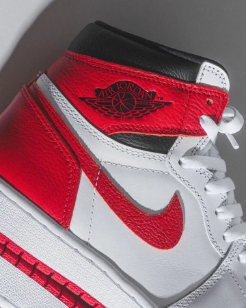 Nike Air Jordan 1 High Heritage Tradition 555088-161